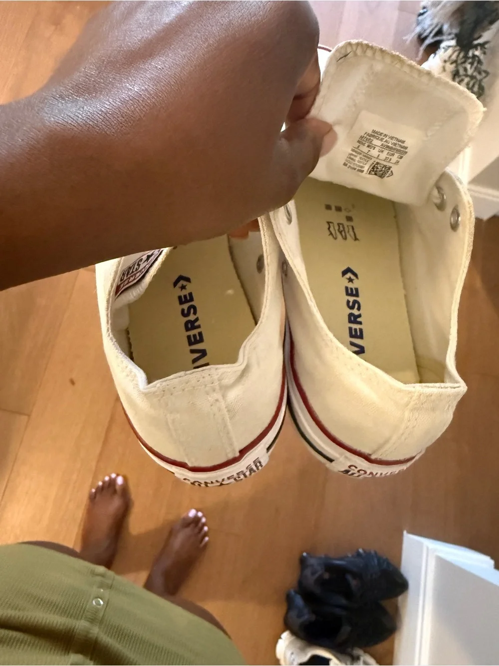 Converse low top